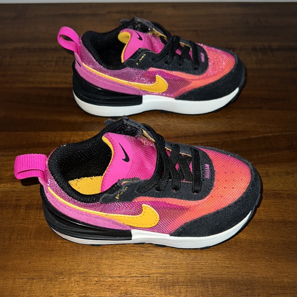 Nike Waffle One Toddler Sneaker 6C